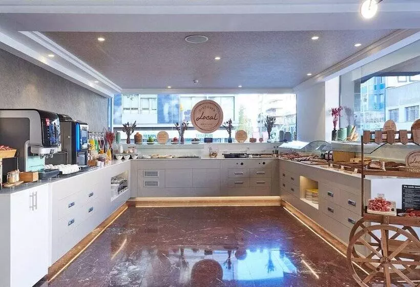 Отель Mercure Barcelona Condor