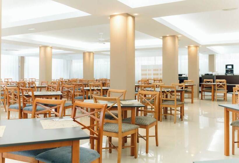 هتل Moon Dreams Atlantic