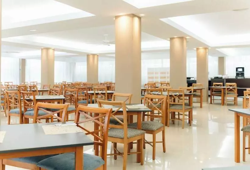 בית מלון כפרי Moon Dreams Atlantic