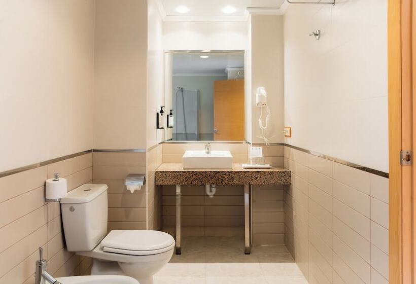 هتل Moon Dreams Atlantic