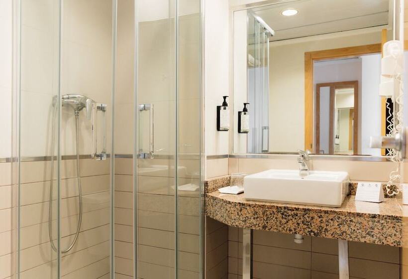 هتل Moon Dreams Atlantic