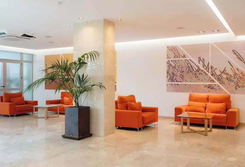 בית מלון כפרי Moon Dreams Atlantic