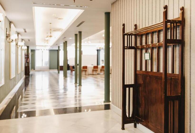 هتل Oriente Atiram