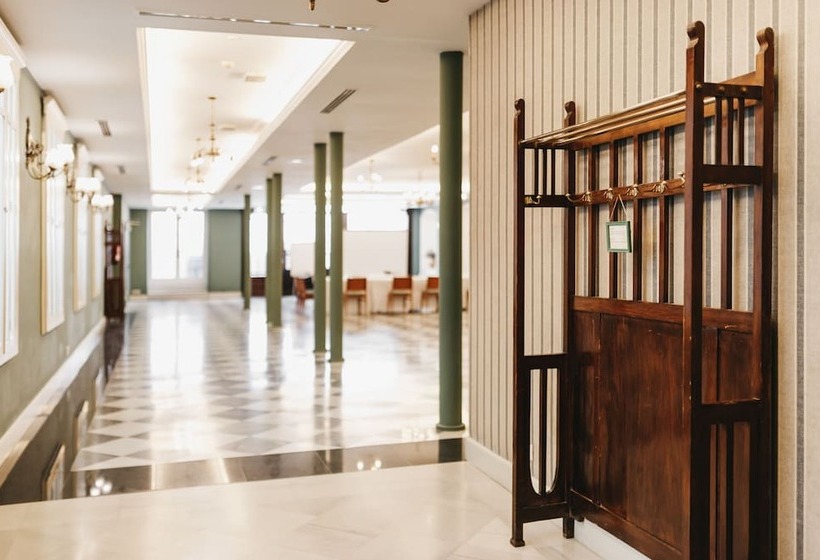 هتل Oriente Atiram