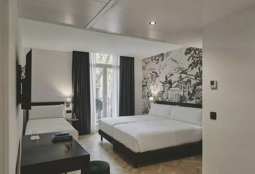 Отель Oriente Atiram