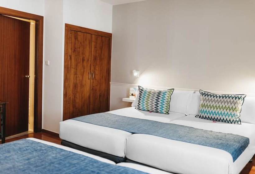 هتل Oriente Atiram