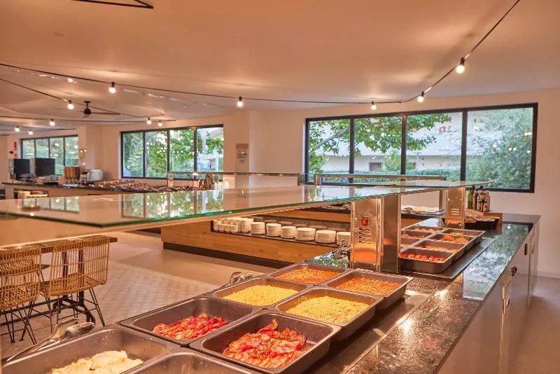 فندق tent Palmanova