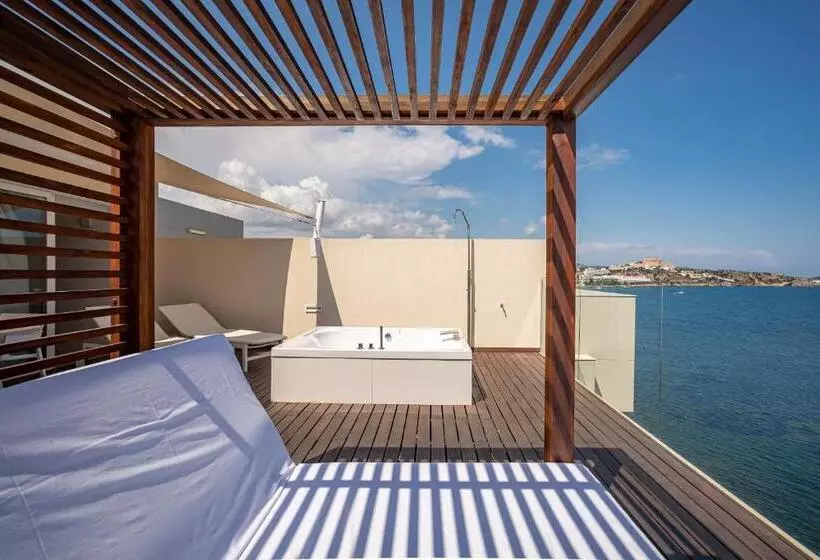 هتل Torre del Mar