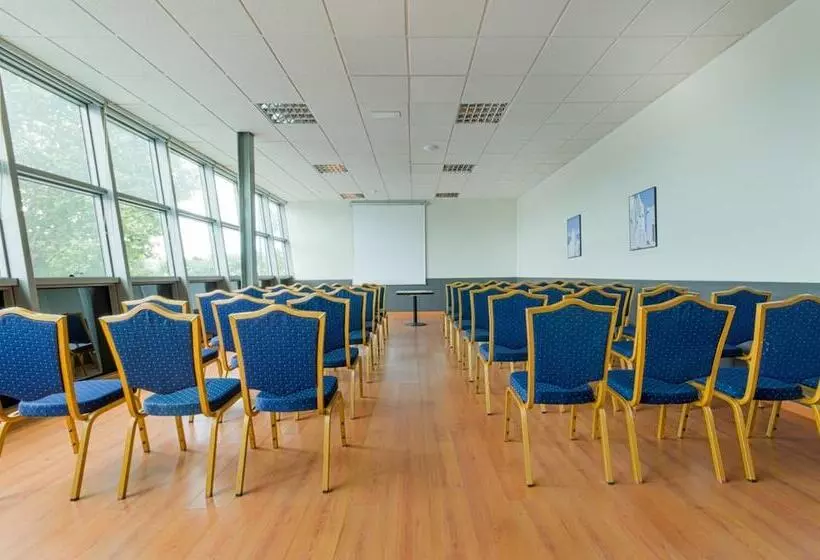 Hôtel Checkin Camino De Granada