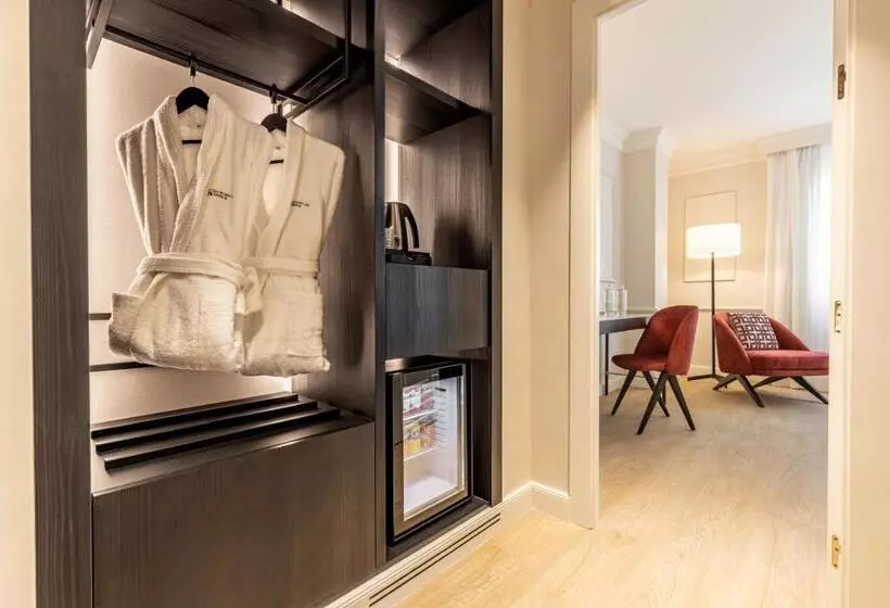 ホテル Eurostars San Antón