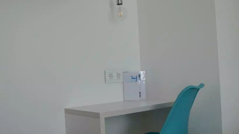 هتل Nou Estrelles