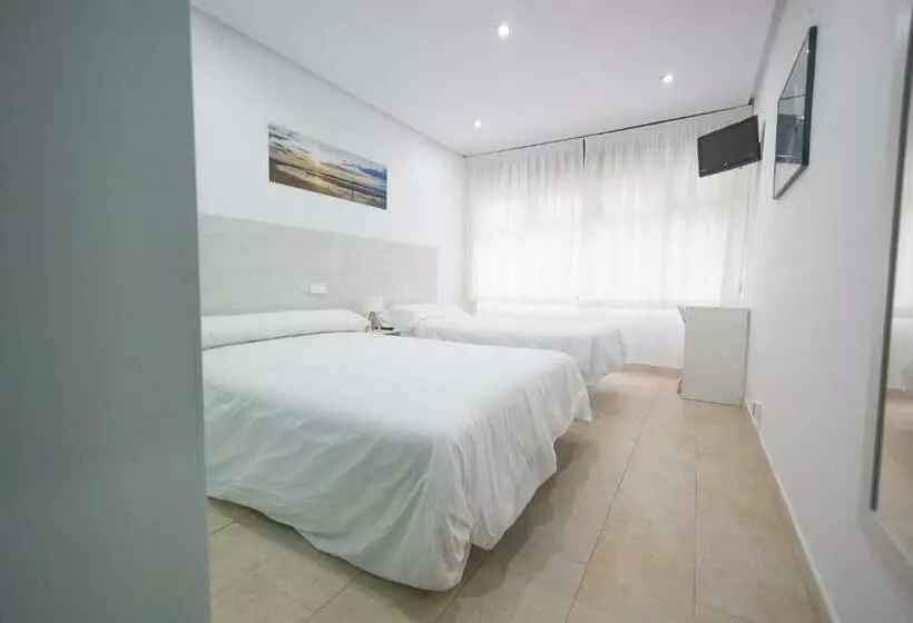 호텔 Pinar Somo Surf