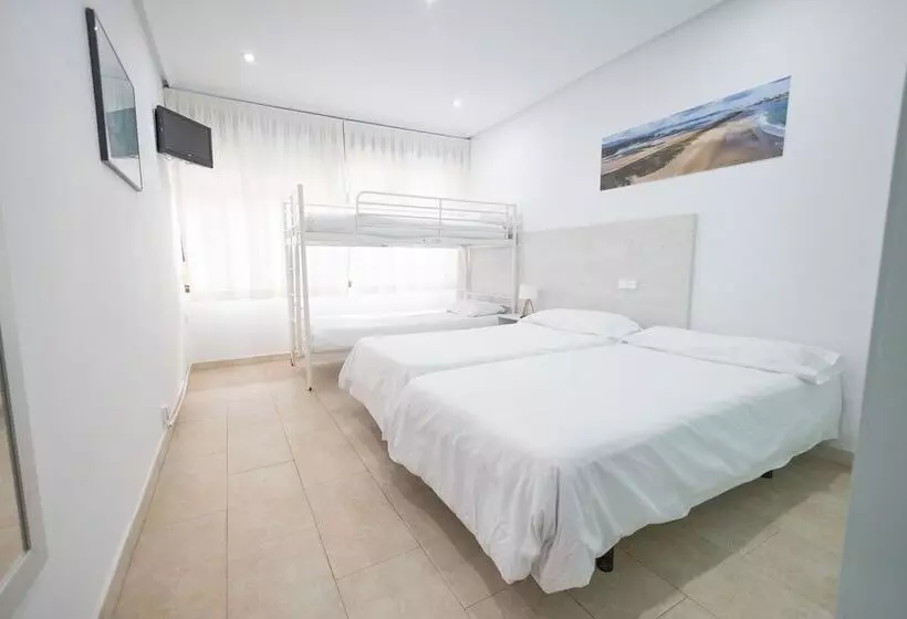 호텔 Pinar Somo Surf