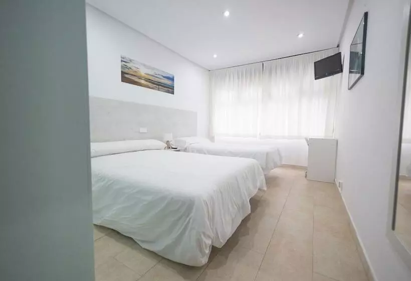 호텔 Pinar Somo Surf