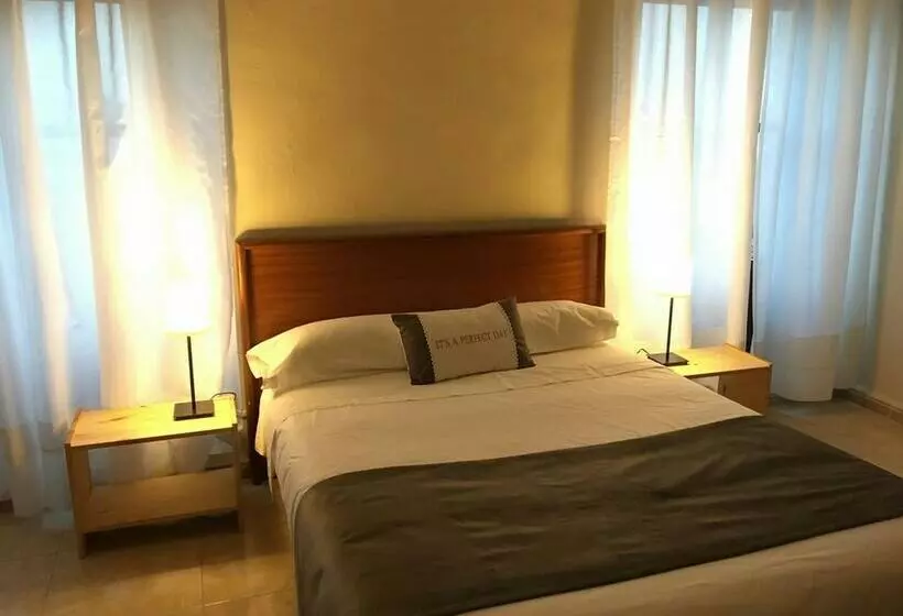 호텔 El Comendador