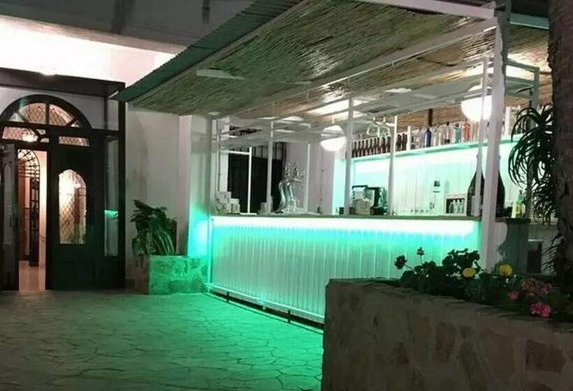 호텔 El Comendador