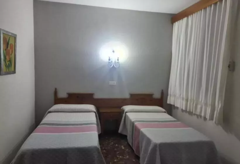 Hotel Restaurante El Lago