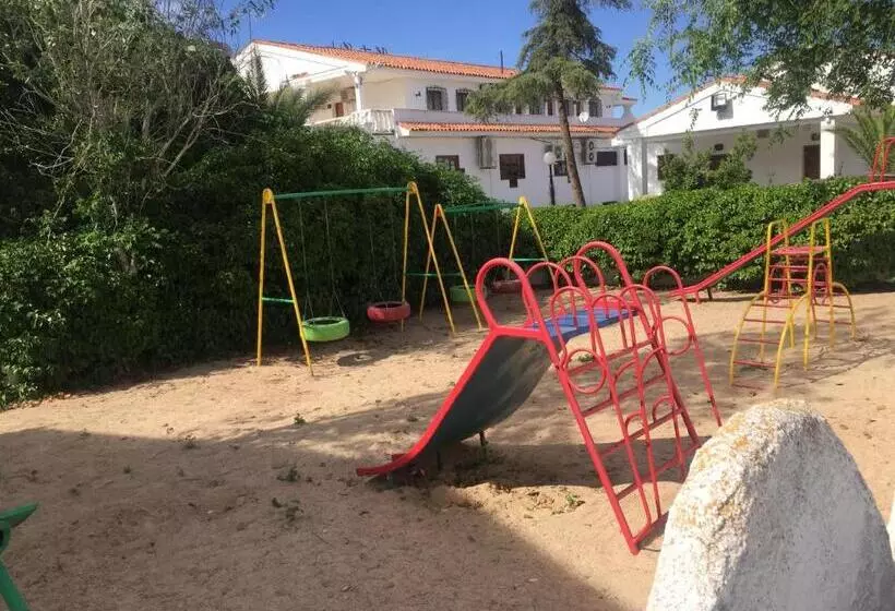 Отель Restaurante Santa Cruz