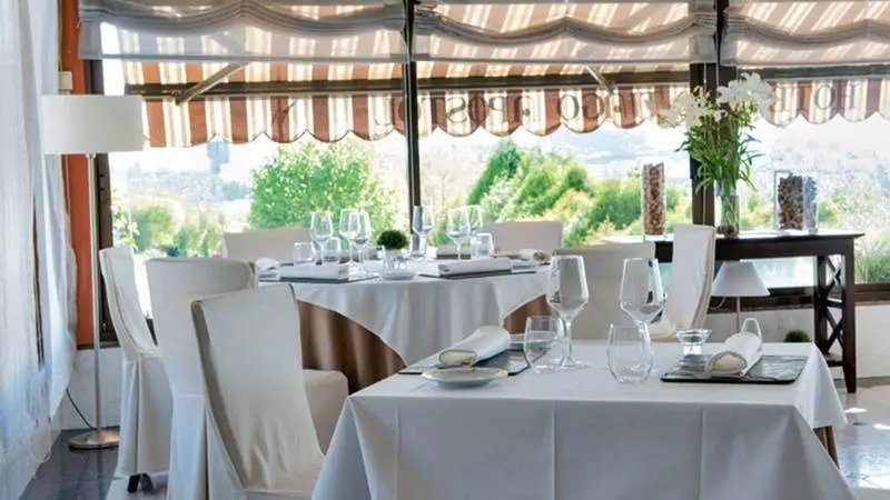 ホテル Santiago Apostol