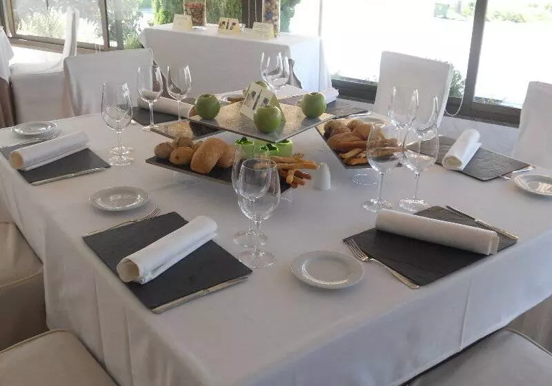 ホテル Santiago Apostol