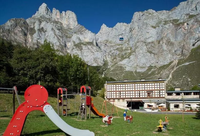 Parador De Fuente De