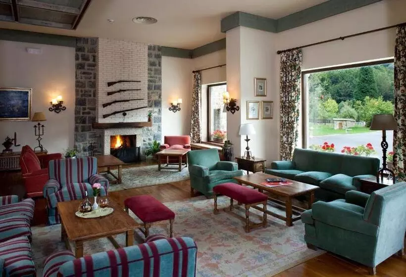 Parador De Fuente De