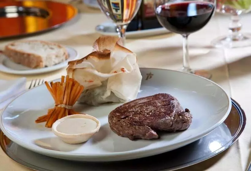 Parador De Fuente De