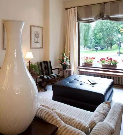 Parador De Fuente De