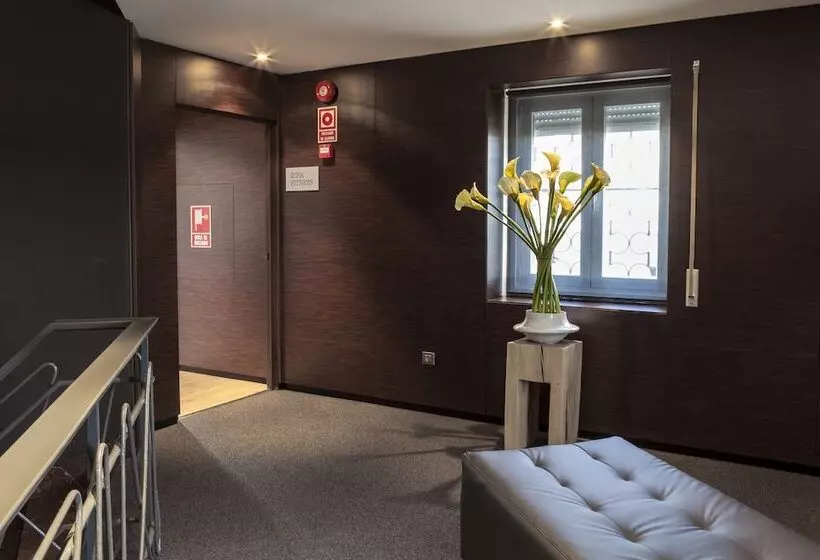 Ac Hotel Carlton Madrid By Marriott