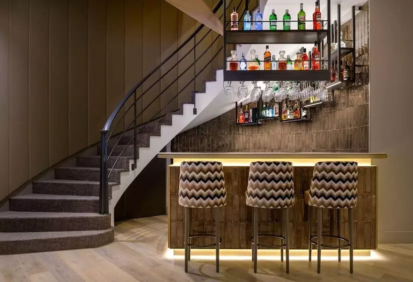 Ac Hotel Carlton Madrid By Marriott