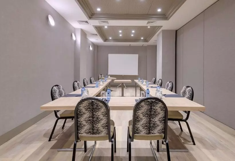 Ac Hotel Carlton Madrid By Marriott