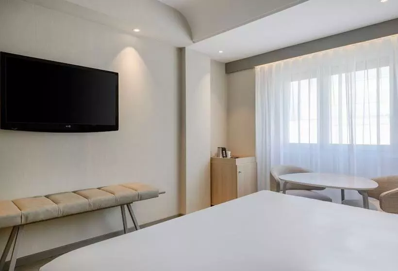 Ac Hotel Carlton Madrid By Marriott