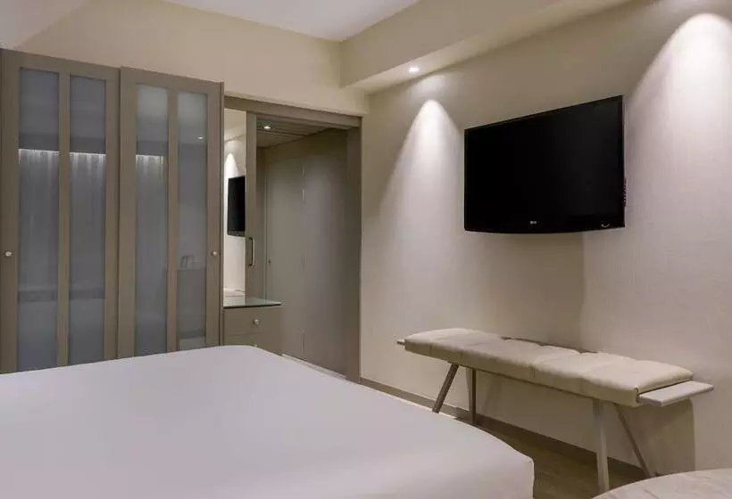 Ac Hotel Carlton Madrid By Marriott