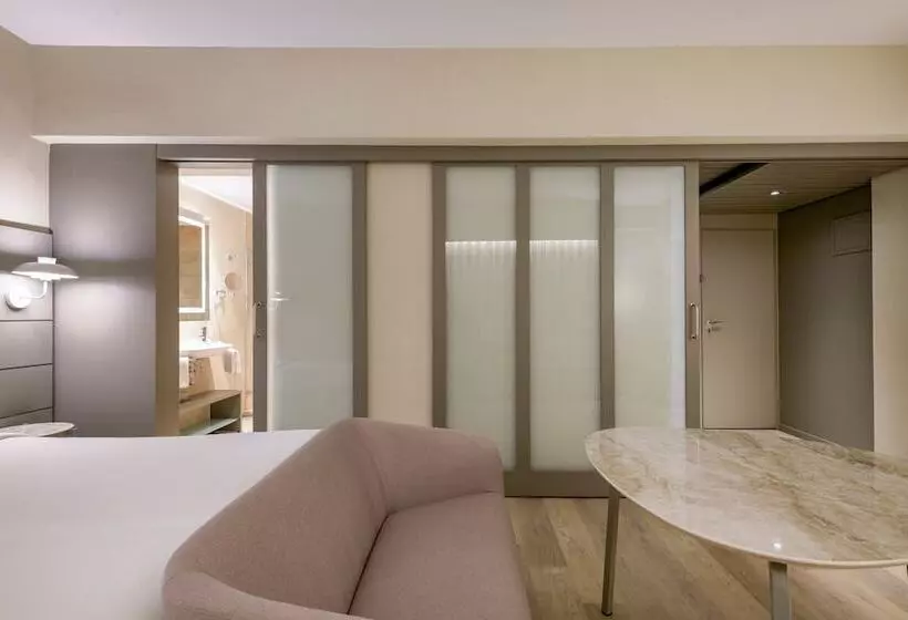 Ac Hotel Carlton Madrid By Marriott