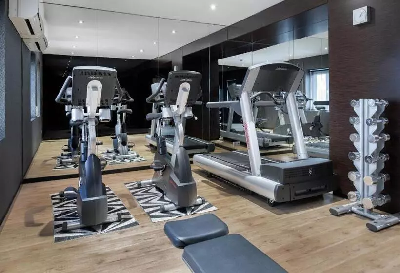 Ac Hotel Carlton Madrid By Marriott