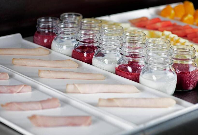 Ac Hotel Carlton Madrid By Marriott