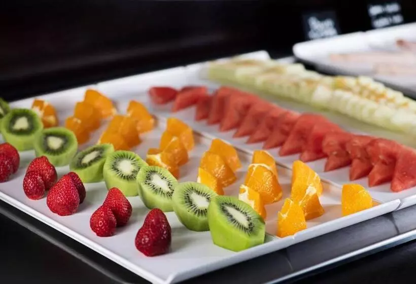 Ac Hotel Carlton Madrid By Marriott