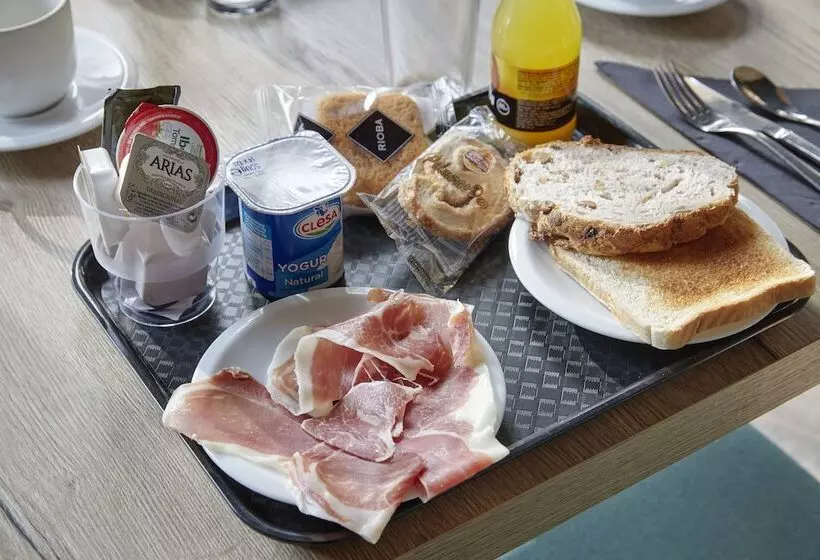 בית מלון כפרי Avenida