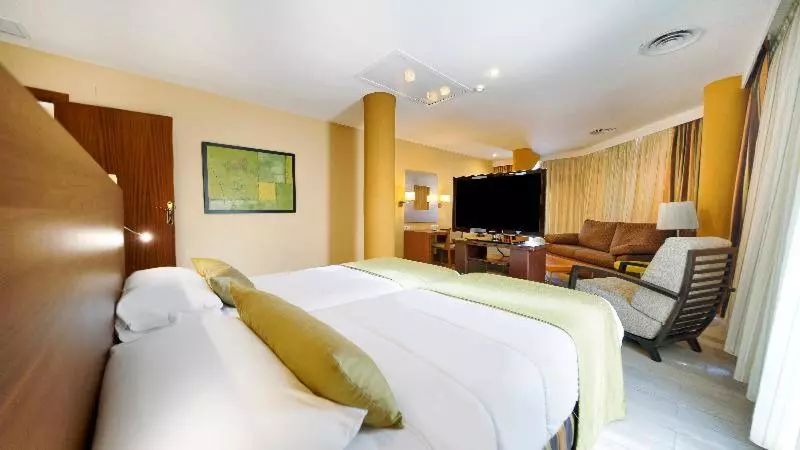 בית מלון כפרי Bull Astoria