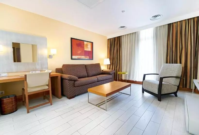 בית מלון כפרי Bull Astoria