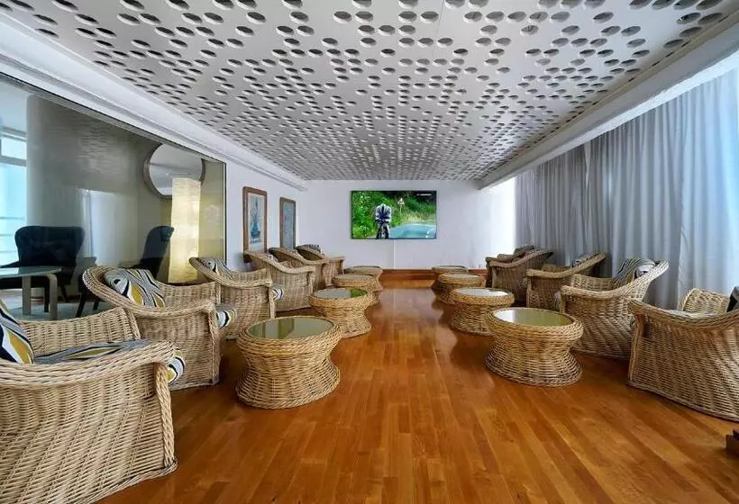 בית מלון כפרי Bull Astoria