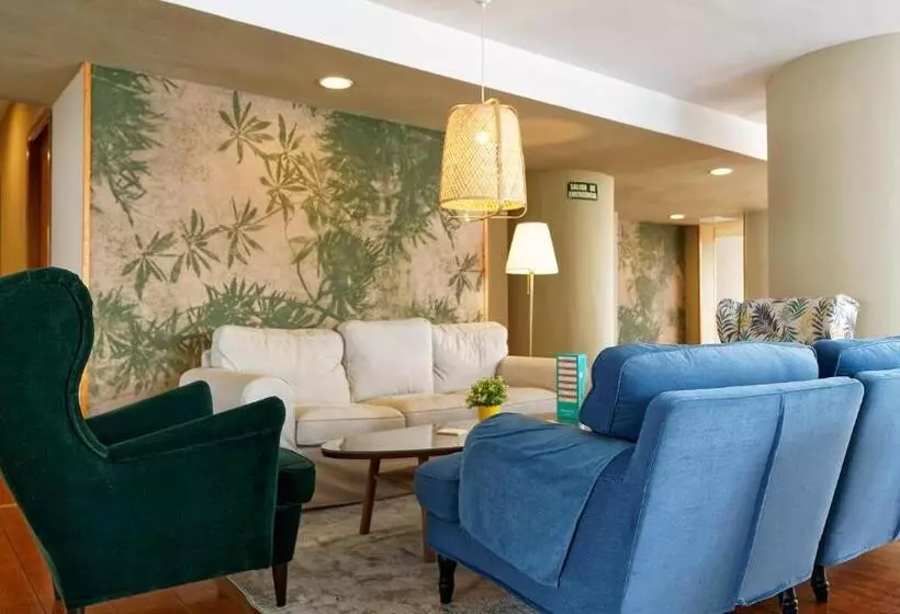 בית מלון כפרי Bull Astoria