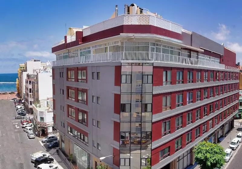 בית מלון כפרי Bull Astoria