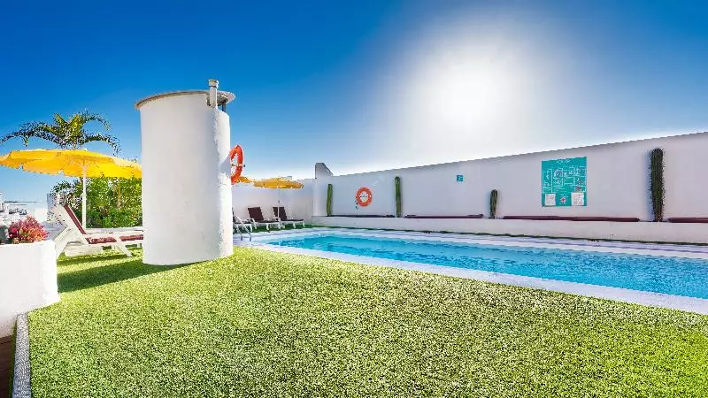 בית מלון כפרי Bull Astoria