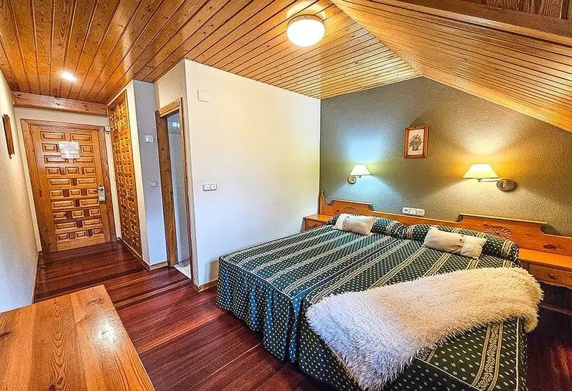 هتل Casa Morlans 3000