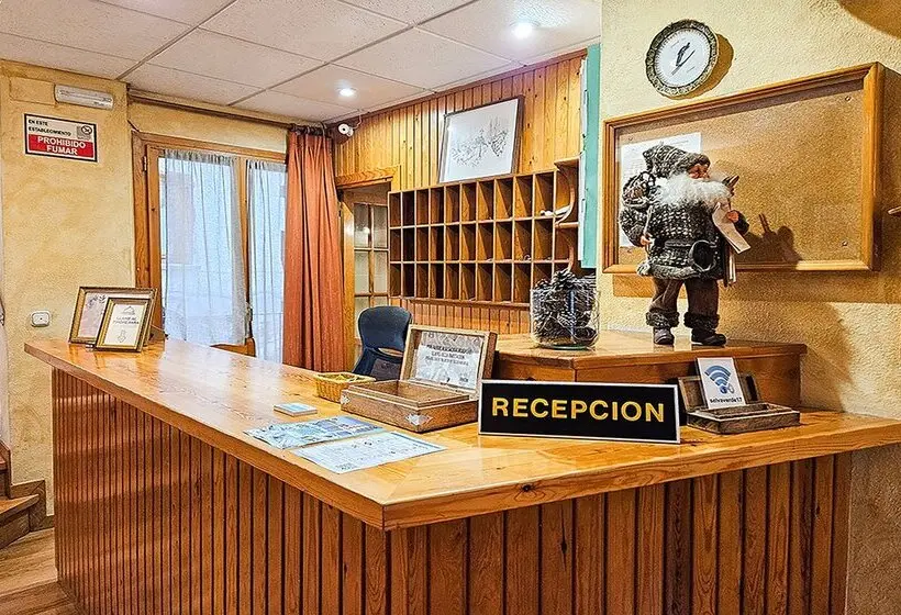 هتل Casa Morlans 3000