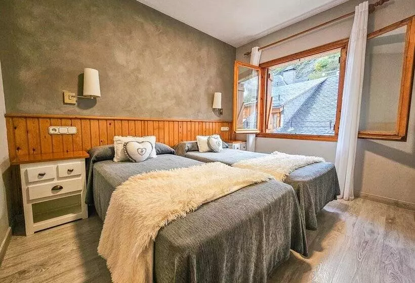 בית מלון כפרי Casa Morlans 3000