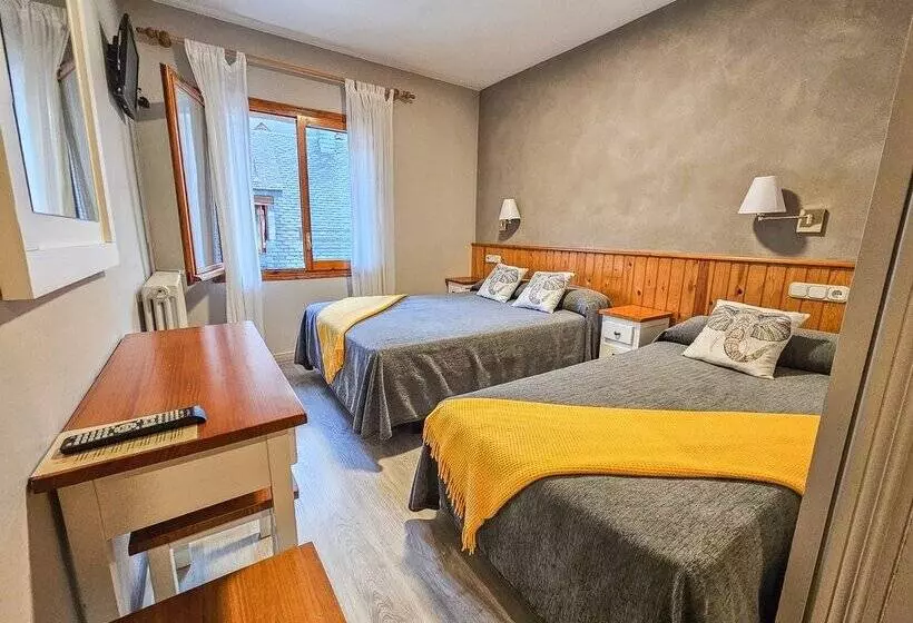 בית מלון כפרי Casa Morlans 3000