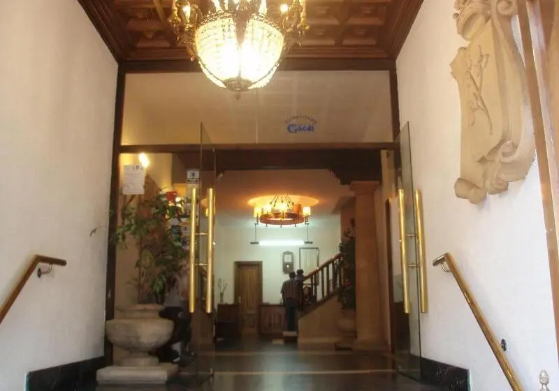 هتل Gaudi
