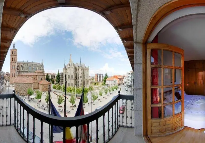 هتل Gaudi